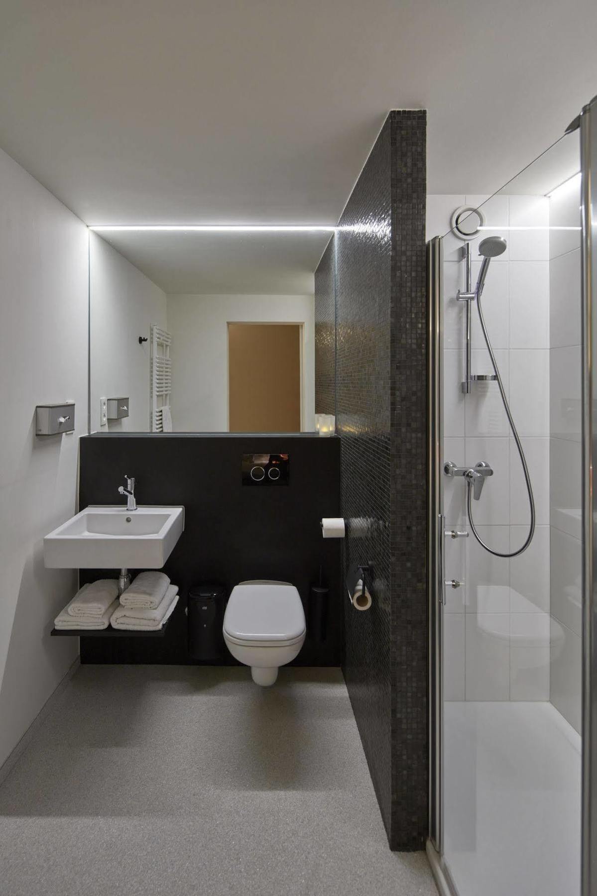 Alpha Hotel And Aparthotel Тінен Екстер'єр фото